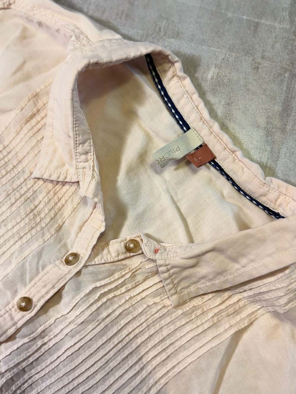 Pilcro Women's Size L Pink Pleated Button Down Long Sleeve Shirt